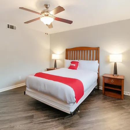 Oyo Apartments At Establishment